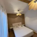 Maison En Pierre Avec Sa Piscine Chauffee