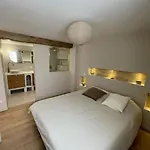 Maison En Pierre Avec Sa Piscine Chauffee * 르보우스캣
