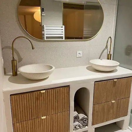 Maison En Pierre Avec Sa Piscine Chauffee *