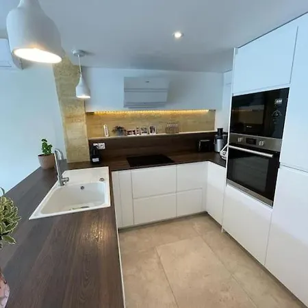 Maison En Pierre Avec Sa Piscine Chauffee *