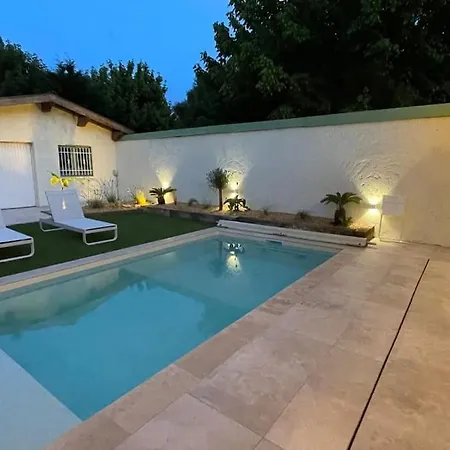 Maison En Pierre Avec Sa Piscine Chauffee 빌라 *