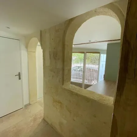 Maison En Pierre Avec Sa Piscine Chauffee Vila Le Bouscat